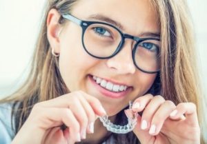 İnvisalign Tedavisinde Sıkça Sorulan Sorular